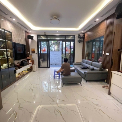 Bán nhà Ngọc Thụy 50m 6 tầng MT4.8m thang máy lô góc ngõ thông giá 15 tỷ
