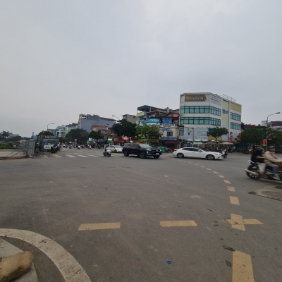 Đất Trung tâm Gia Lâm, khu cạnh công viên hồ. 60m2, mt 5m, đường 13m, view vườn hoa. Lh 0989894845