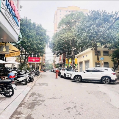 BÁN NHÀ PHỐ TRẦN DUY HƯNG QUẬN CẦU GIẤY, Ô TÔ TRÁNH 40M2 4 TẦNG 18 TỶ
