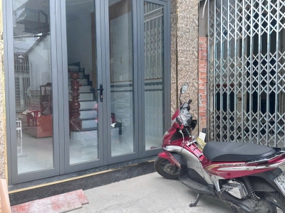 Nhà mới, sân rộng hẻm 1225 Phạm Thế Hiển P5Q8