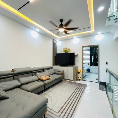 Nhà Hiện Đại Khu Đô Thị Mỹ Gia Vài Bước Tới Sân Banh tặng full nội thất xịn