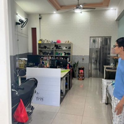 Nhà MT 140 Bùi Quang Là, Phường 12, Gò Vấp, MT 10m, 3,3 NH 3,95x15m, Cn 66,2 m2, trệt 2 lầu, 2PN, 3WC, 6,05 tỷ TL