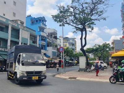 Bán nhà mặt tiền Nguyễn Văn Của Quận 8, ngang khủng 4.5x20m - Chỉ 15 tỷ. sát Cầu Chà Và