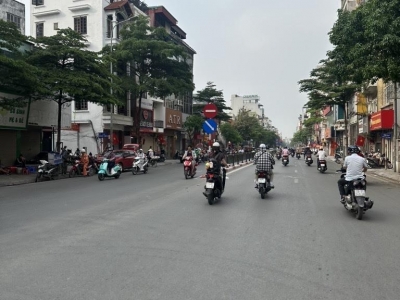 NHÀ 7 TẦNG THANG MÁY - TRUNG TÂM QUẬN ĐỐNG ĐA - 40M²– Ô TÔ LESUX TRÁNH – KINH DOANH ĐỈNH