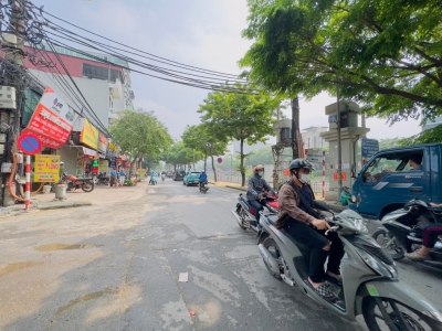 Lô góc mặt phố Khương Đình, DT 50mx6T, Giảm sốc 2 tỷ Giá 17 tỷ