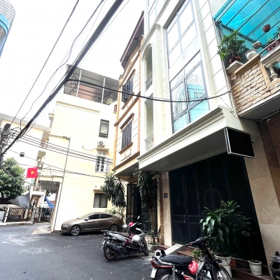 Bán nhà phân lô VIP Đội Cấn – Ba Đình, 95m² x 5 tầng, gara ô tô – chỉ 25.7 tỷ