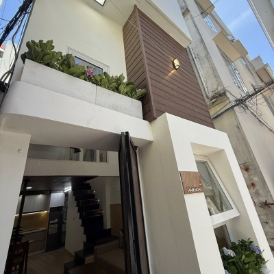 ♪ Sau Lưng MT Hàm Nghi, 3.5 tầng đẹp Full nội thất, 2.68 tỷ