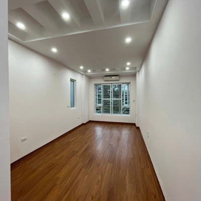 CHO THUÊ NGUYÊN CĂN TRẦN KHÁT CHÂN, NHÀ MỚI SÁT PHỐ, 38M 5T, 3 NGỦ 12TR 0965549363