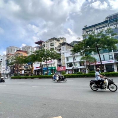 MẶT PHỐ ĐỐNG ĐA - TÒA VĂN PHÒNG 10 TẦNG + 1 HẦM - 165m2 - MT 9m - VỊ TRÍ VÀNG NGÃ TƯ XÃ ĐÀN - 98 TỶ