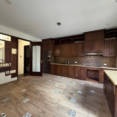 Bán Nhà Nguyễn Trường Tộ 31/38m2. 5 tầng. mặt tiền 5m. giá 16.2 tỷ Ba Đình Hà Nội