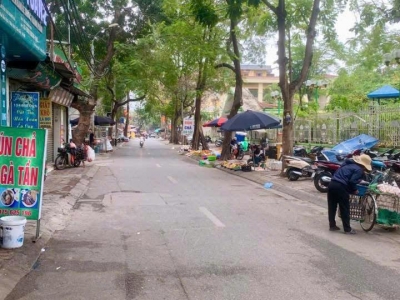 Bán nhà Mặt Phố Mai Dịch, Cầu Giấy 70m 4 Tầng 22.5 Tỷ, Vị trí đẹp, K.D đỉnh