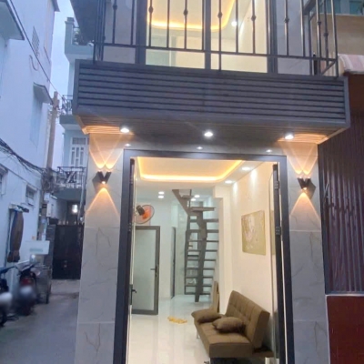 Nhà mới hẻm thẳng 136 Nguyễn Thị Tần P2Q8