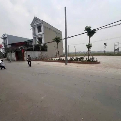 BÌA LÀNG PHÚC HẬU - DỤC TÚ- TRỤC KINH DOANH SẦM UẤT ĐỪNG 3 Ô TÔ TRÁNH GẦN VIN CỔ LOA DDUONGF DẪN CẦU TỨ LIÊN