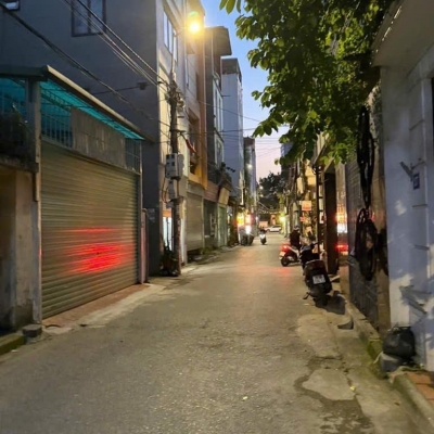 BÁN NHÀ 3 TẦNG – 90,1M² – MẶT NGÕ CHÍNH Ô TÔ TRÁNH – HOA LÂM, LONG BIÊN – MẶT TIỀN 5,2M – GIÁ 21,95 TỶ