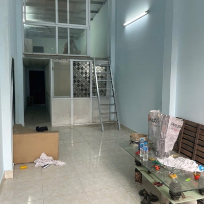 Siêu hiếm cho thuê nhà ngõ 160 Hoàng Mai chỉ 5 Triệu, 50m2 x 1.5 tầng, 2 ngủ ở gđ, nhóm sv
