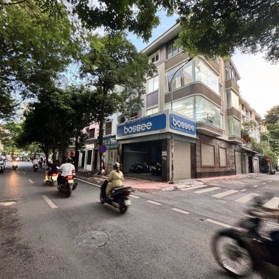 Hiếm! Liền kề vip KĐT Dịch Vọng, phố to mặt tiền khủng, tiện ích ngập tràn, nội thất xịn, 110M2*5T