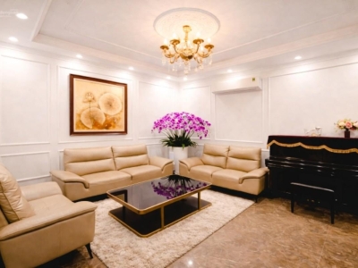(Chính chủ) bán gấp căn nhà mặt phố Khâm Thiên – mặt tiền rộng 4.1m2 – nhà xây 5 tầng, 90m2, 44.5 tỉ