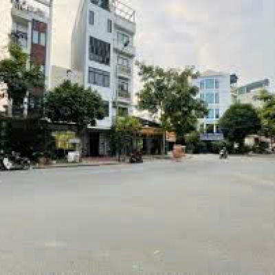 Bán nhà 4 tầng hơn gần 43m, ô tô, Trung Tâm Tứ Hiệp Thanh Trì giá 5.x tỷ