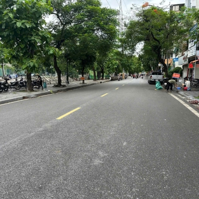 KHÔNG PHẢI LÀ SIÊU PHẨM MÀ LÀ CỰC PHẨM NHÀ MẶT PHỐ LÀ EM MẶT PHỐ ĐẶNG TIẾN ĐÔNG, HOÀNG CẦU TRUNG TÂM QUẬN ĐỐNG ĐA.
CHỦ HẠ GẤP 5 TỶ CÒN 41,5 TỶ