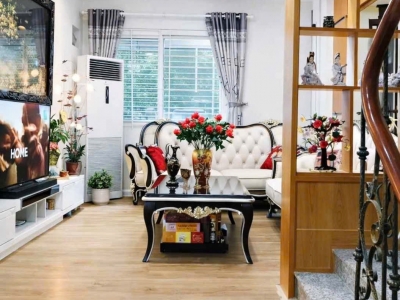NGÕ HÒA BÌNH – DIỆN TÍCH 41M – NHÀ 3T – MT 4M – SÂN RỘNG – GIÁ CHỈ – 8.5 TỶ