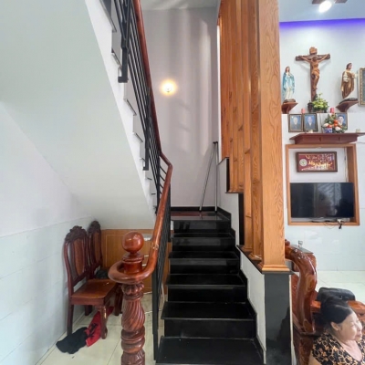 NHÀ ĐƯỜNG OTO ĐÔNG THẠNH HÓC MÔN - NGAY CHỢ GẤU TRỊNH THỊ DỐI VỚI LÊ VĂN KHƯƠNG - 5.7M X17M - 94M2 - GIÁ 5,2 TỶ