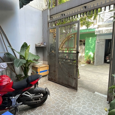 Chính chủ cần bán nhà, ông bà đang ở nên ae môi giới muốn liên kết cứ tự nhiên, nhà tân kỳ tân quý