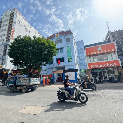 HIẾM BÁN NHÀ MẶT TIỀN Đ. NGUYỄN THIỆN THUẬT, QUẬN 3 - DÒNG TIỀN SẴN 60TR/TH - XD 1 HẦM 7 TẦNG