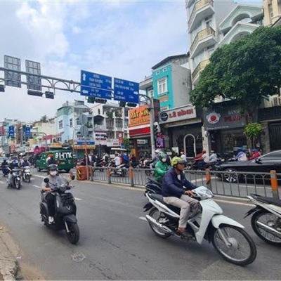 Bán CHDV 26 Phòng - Dòng Tiền  Khủng 170tr/ Tháng - Ngang 10.5M - Hẻm  Xe Hơi Ngay ĐH Văn Lang, ĐH Công Nghiệp,  Nguyễn Thái Sơn , Gò Vấp