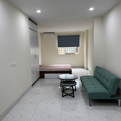 Chính chủ cho thuê căn hộ studio, dt 35m2, có thang máy, nội thất đầy đủ. LH: 0971883511