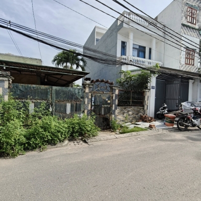 Bán đất mặt tiền 11.8x22m giá 12,5 tỷ Đường 10m Hương Lộ 80B