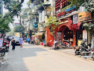 nhà mặt phố Hoàn Kiếm, 72m, MT 4.8m, sát khu đi bộ, cách hồ Gươm 400m