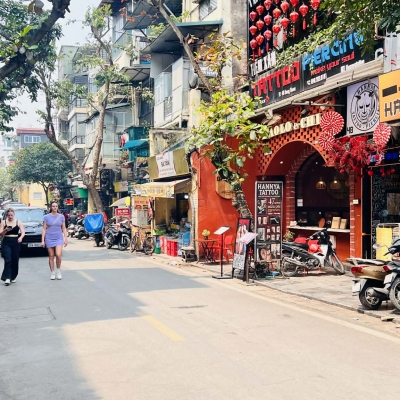 nhà mặt phố Hoàn Kiếm, 72m, MT 4.8m, sát khu đi bộ, cách hồ Gươm 400m