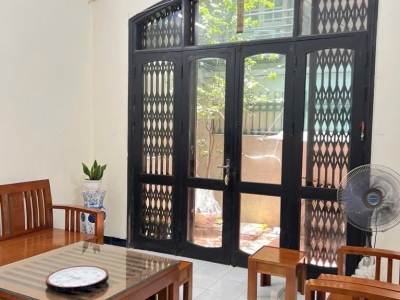 Vip Tứ Liên - 70m2 - Ôtô đỗ cửa - Nhỉnh 9 Tỷ