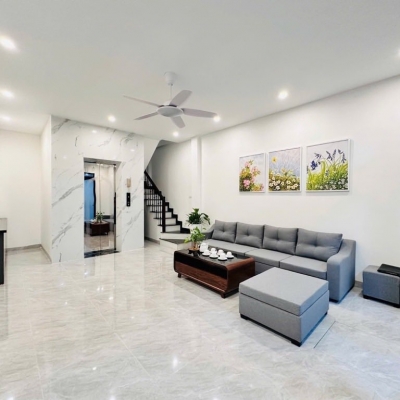 Hoàng Hoa Thám – 43m² – 6 tầng thang máy – ở ngay nhỉnh 11 tỷ