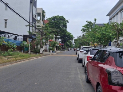 Bán nhà mặt tiền Lê Văn Hiến, Hoà Hải, Ngũ Hành  Sơn, 135m2, 2 tầng, giá 13.5 tỷ