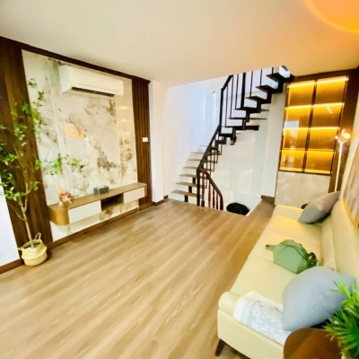 BÁN NHÀ 6 TẦNG-MẶT NGÕ -PHỐ THÁI HÀ- ĐẤT PHÂN LÔ -Ô TÔ ĐỖ CỬA .CÁCH MẶT PHỐ 50M