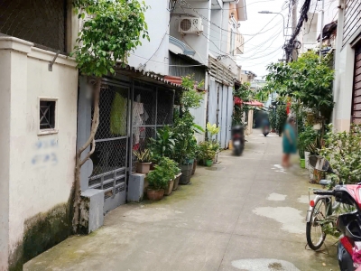 Nhà cấp 4 vị trí đẹp Bùi Minh Trực P5Q8