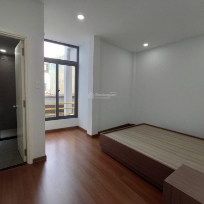 Bán nhà Nguyễn Tri Phương, Q.10, diện tích khủng 180m2, giá 7.2 tỷ
