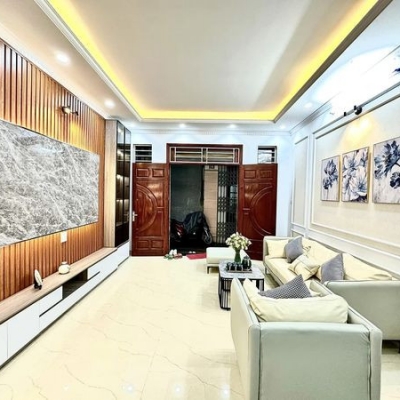 Bán nhà khu Văn Miếu 33m2x5 tầng, sát ngay mặt phố, mặt tiền rộng 4,2m giá 4,2 tỷ