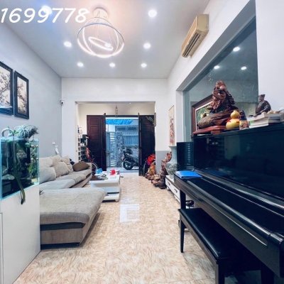 Chính chủ giao bán căn nhà tại trung tâm thành phố HP, nhà hướng Đông Nam