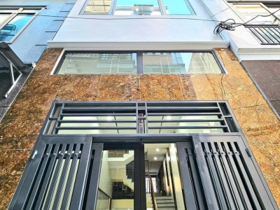 BÁN NHÀ ĐÔNG NGẠC - BẮC TỪ LIÊM - DT52M2 - 5 TẦNG - GIÁ 8,5 TỶ - NGÕ Ô TÔ THÔNG - KINH DOANH