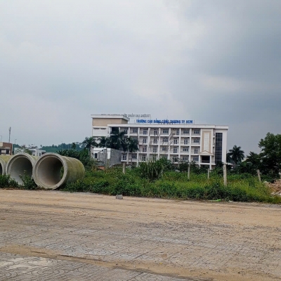 CHỦ KẸT TIỀN CẦN BÁN BỜ BẮC MẶT TIỀN SÔNG TRÀ GIÁ RẺ