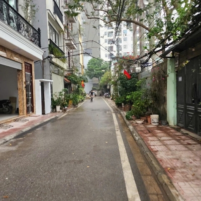 BÁN NHÀ PHÔ NGÔ GIA TỰ - LONG BIÊN, 6 TẦNG THANG MÁY, GARA Ô TÔ, KINH DOANH. GIÁ 11,5 TỶ