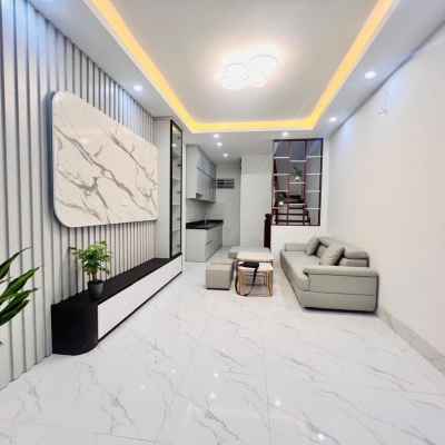 NHÀ ĐẸP Ở LUÔN TRẦN QUỐC VƯỢNG  - THOÁNG TRƯỚC SAU - NGÕ 3 GÁC PHÓNG - GẦN PHỐ - NỘI THẤT XỊN - TẶNG FULL NỘI THẤT.