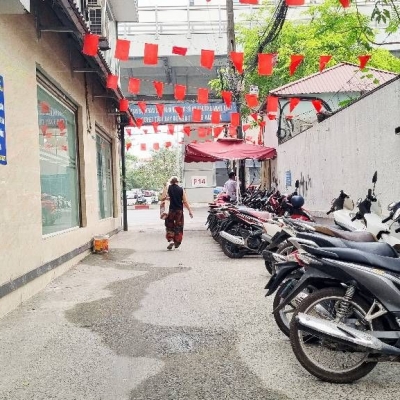 Minh khai bán 64M tặng nhà ô tô tránh kinh doanh hai bà trưng