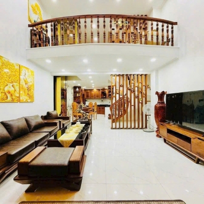 TÔN THẤT TÙNG – 38M² – 6 TẦNG – 2 MẶT THOÁNG – CHỈ 10.8 TỶ
???? BÁN NHÀ MẶT PHỐ TRUNG TÂM – VỪA Ở VỪA KINH DOANH