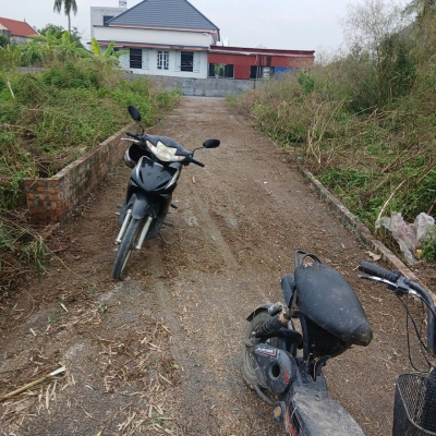 Hơn 8xx triệu  Lô đất ngõ ô tô 3m trải nhựa Kính Trực – gần khu logistics  Thanh khoản khu dân cư  ZALO 0567 222 555