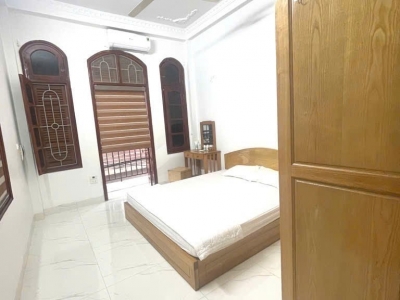 Bán nhà Hoàng Quốc VIệt - phân lô quân đội 39m2 5 tầng 13 tỷ ô tô đỗ