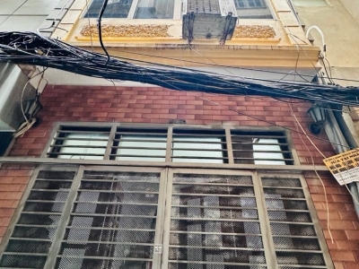 CẦU GIẤY DT 21M x4 TẦNG GIÁ 6,1 TỶ NGÕ THÔNG,15M RA Ô TÔ,DÂN XÂY