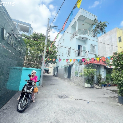 BÁN NHÀ XE TẢI QUAY ĐẦU ĐƯỜNG TÔN THẤT THUYẾT - NGAY TRƯỜNG HỌC VĨNH HỘI, QUẬN 4 - CĂN GÓC 3 MẶT TIỀN SIÊU ĐẸP - DT 4M*18M VUÔNG VỨC